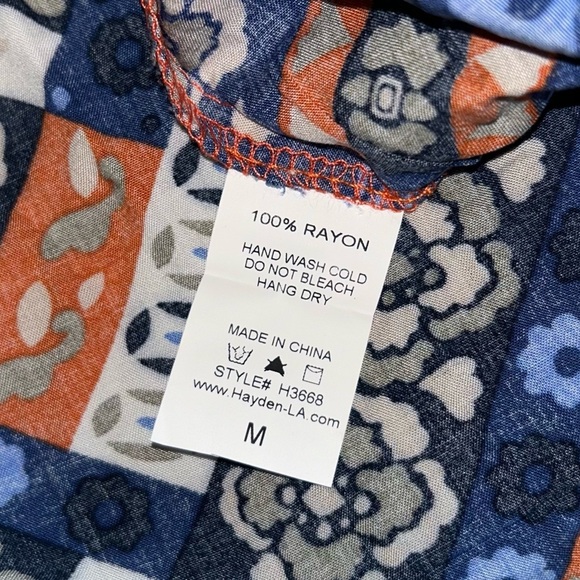 Chic Geometric Patterned Sleeveless Dress size medium - Picture 5 of 5